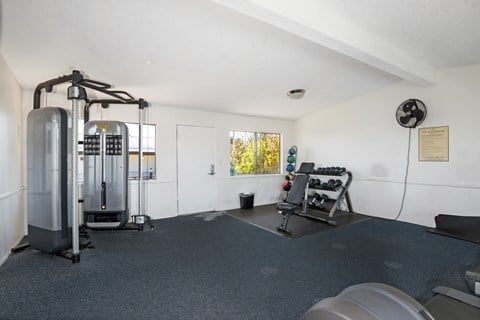 Gym with equipment at Tuscany Villas | 90503