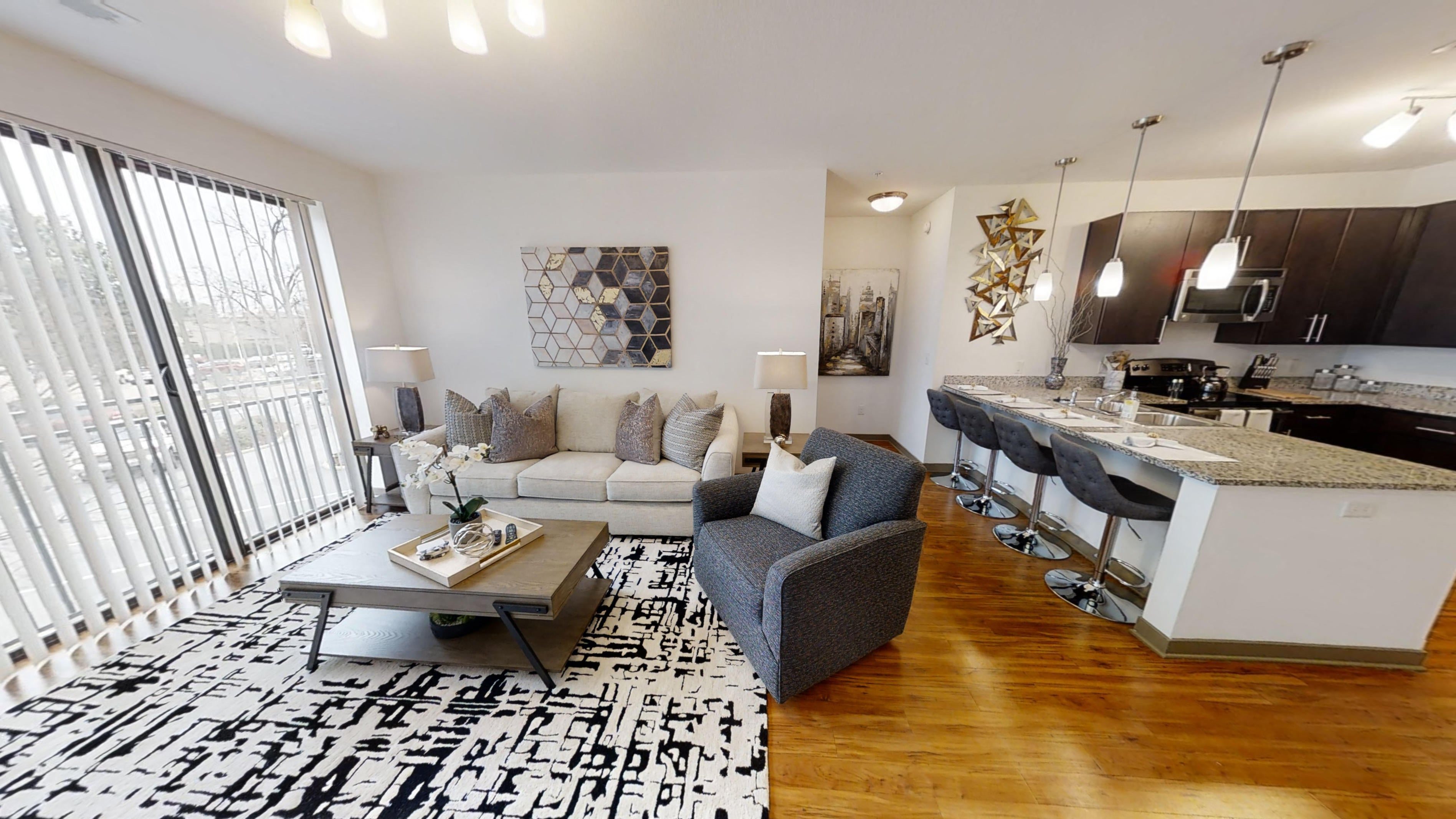 Gallery Photo 16