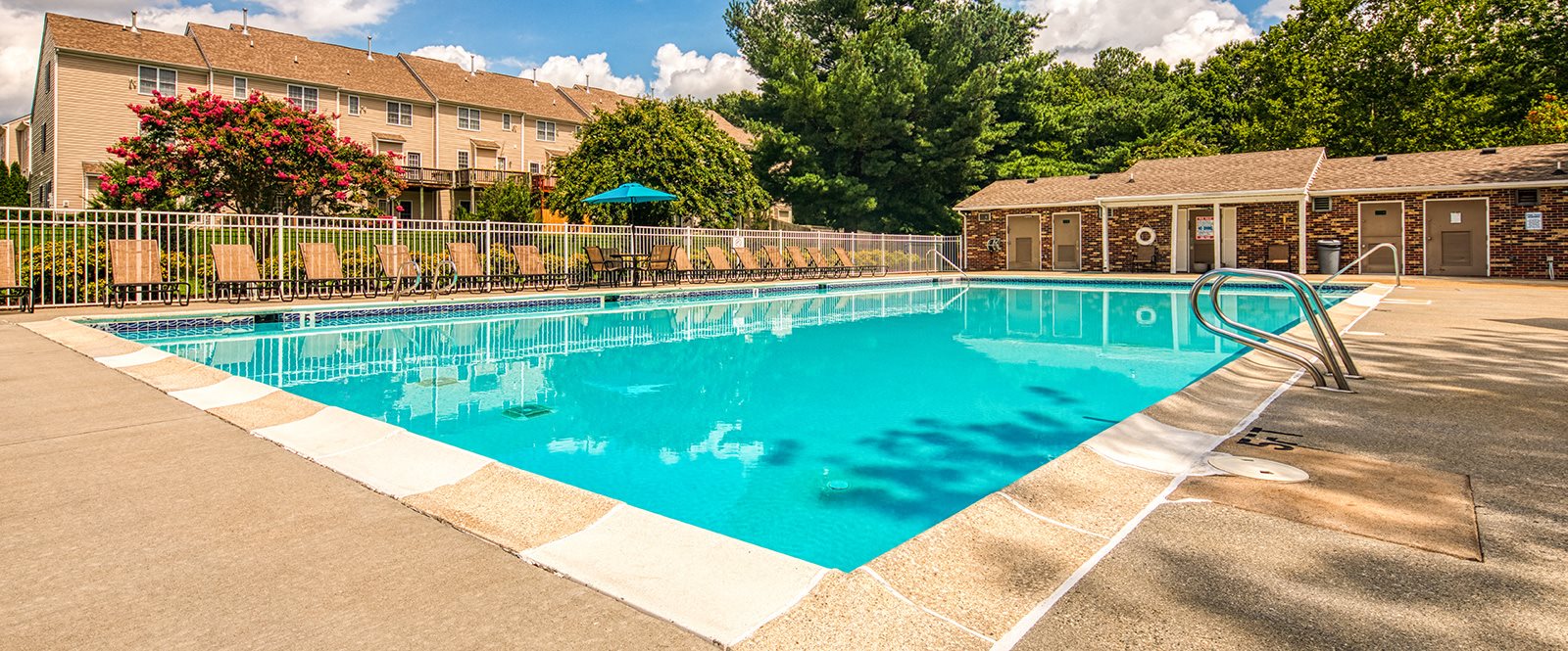 lakeridge pool