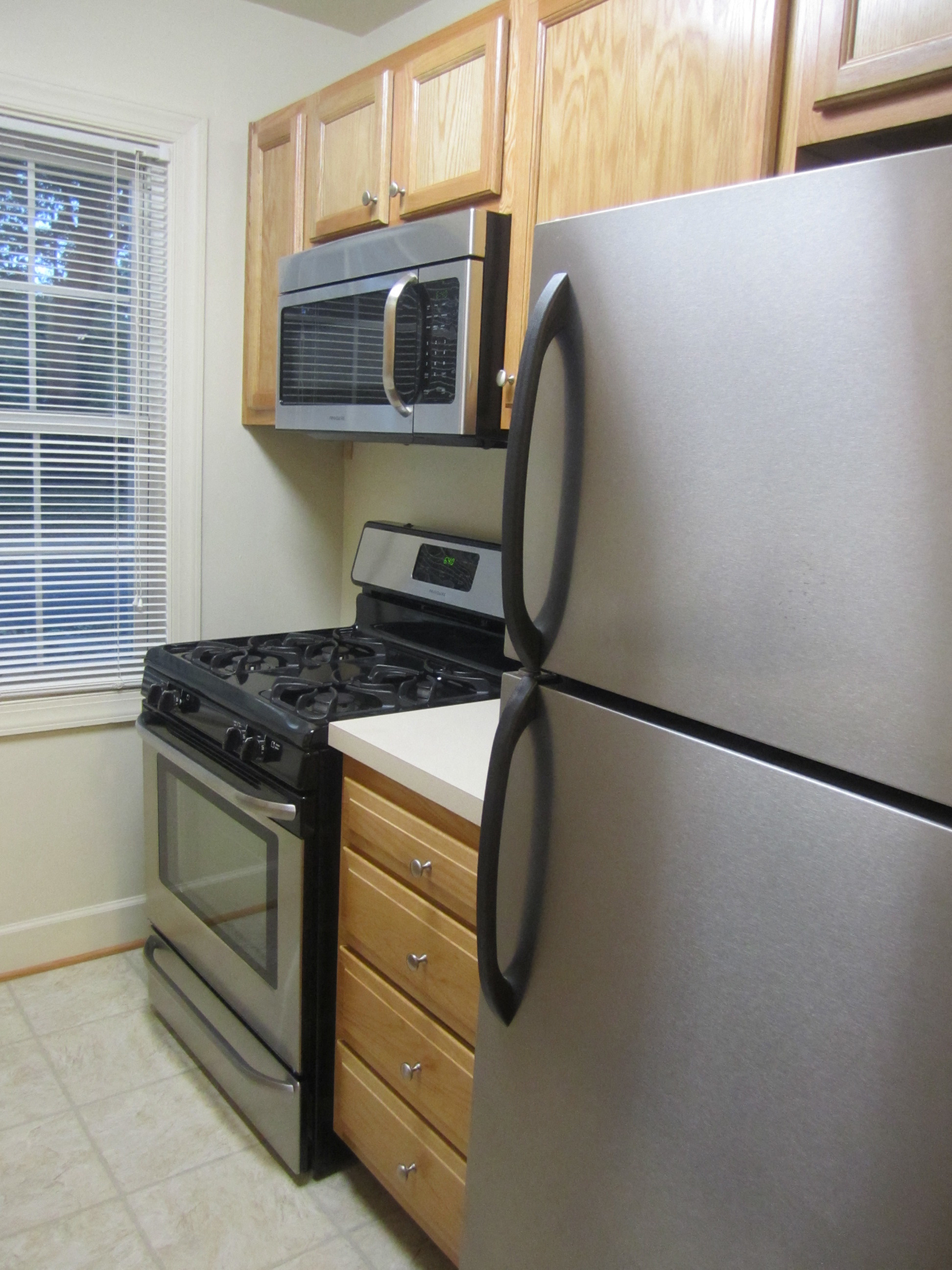 Fairfax Drive Apartments eBrochure