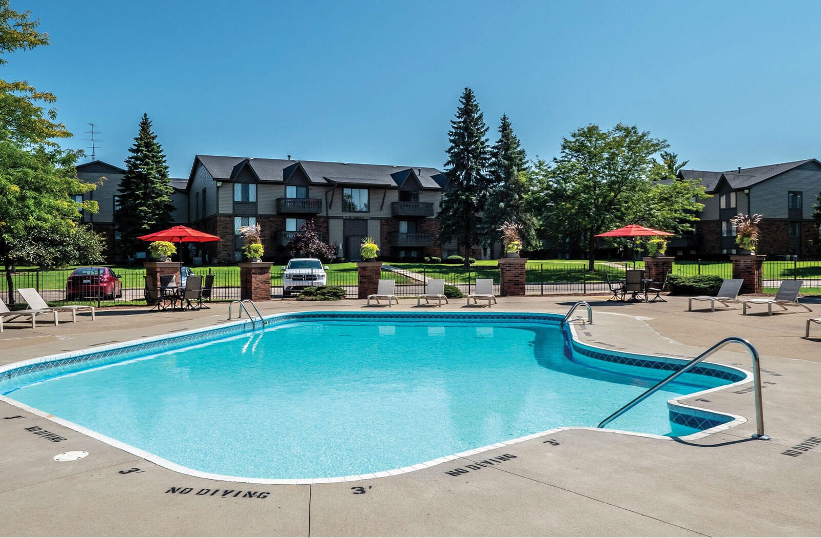 Fox Hill Glens Apartments in Grand Blanc, MI