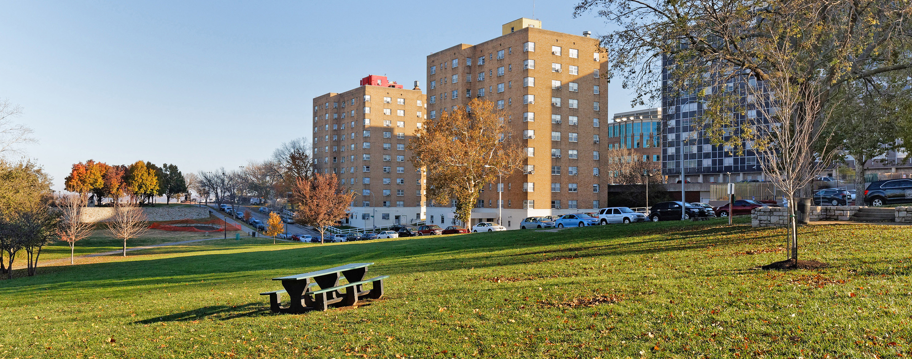 Quality Hill Towers Apartments in Kansas City, MO