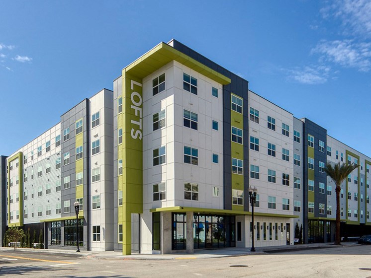Lofts at Monroe Apartments | Jacksonville, FL
