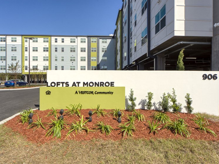 Lofts at Monroe Apartments | Jacksonville, FL