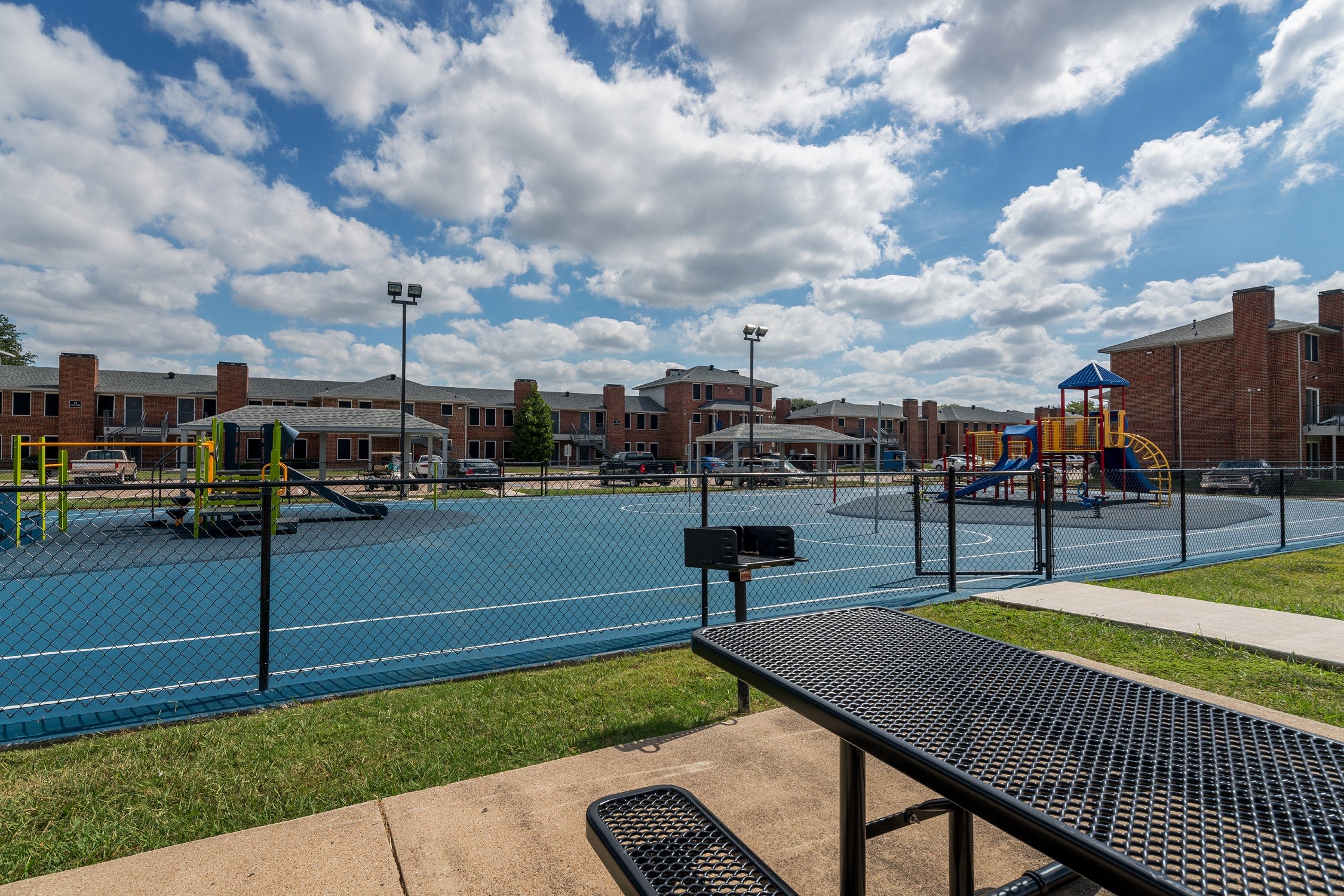 Williamsburg Apartments Apartments in Grand Prairie, TX