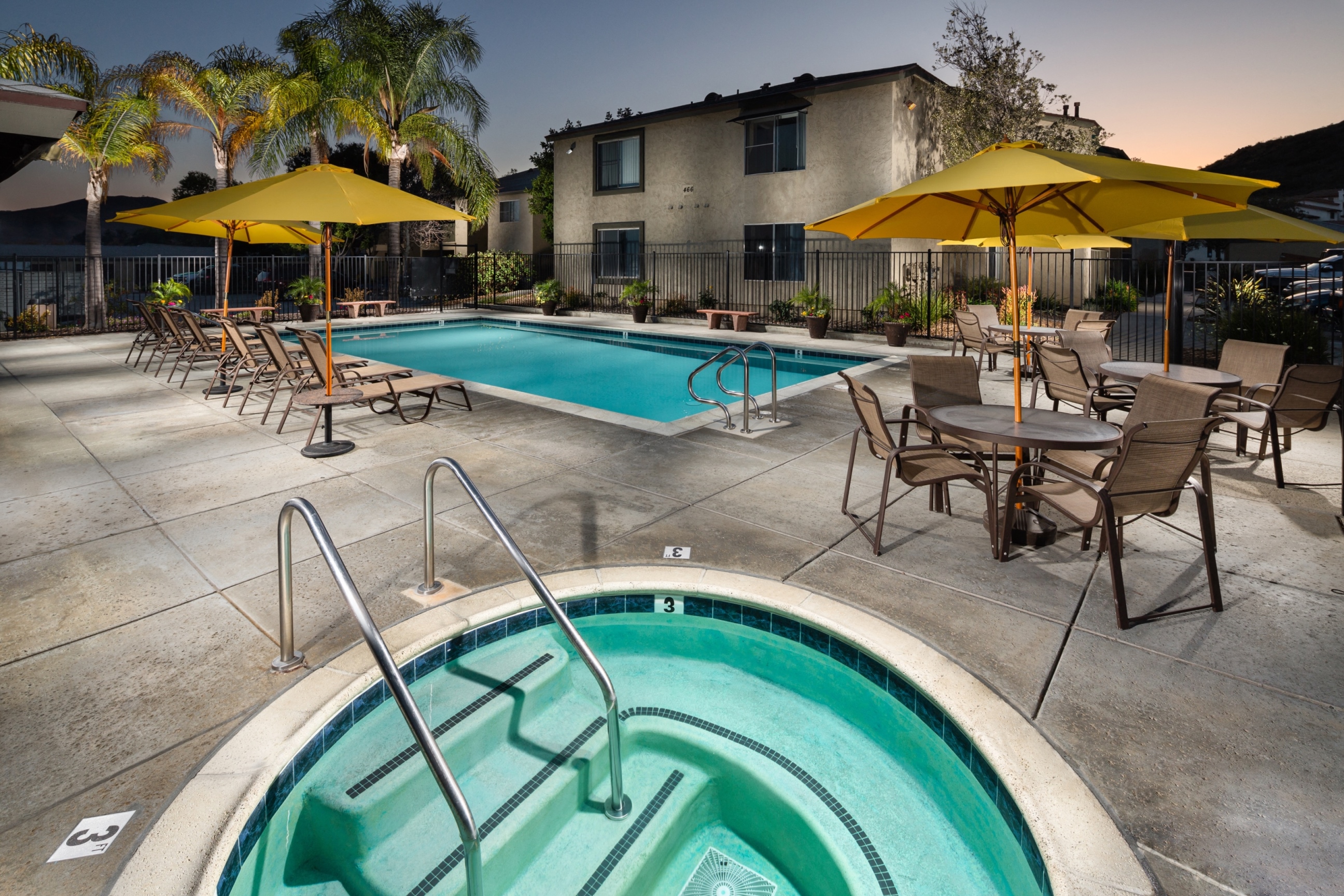 Whispering Oaks Pool