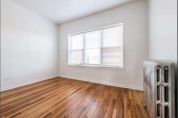 West Garfield Park Apartments for rent in Chicago | 400 S Kilbourn Bedroom