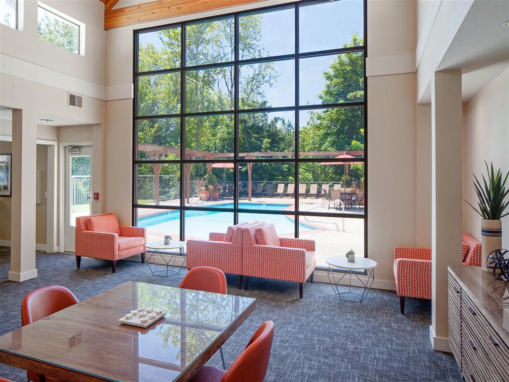 Lake Oswego Apartments for Rent | Parkridge Apartments