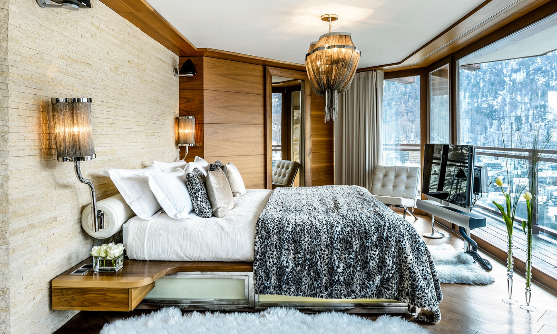 Hannah's Haven Luxurious Master Bedroom with beautiful mountain view