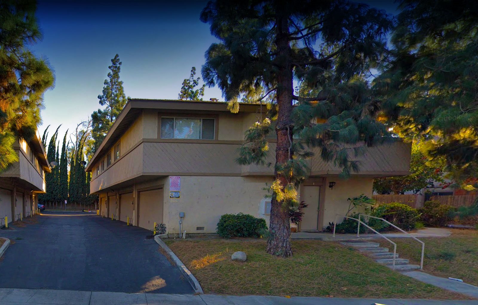 lakeview-manor-apartments-in-anaheim-ca