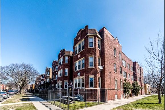 Chatham Chicago, IL Apartments for Rent Exterior | 8057 S Dobson Ave