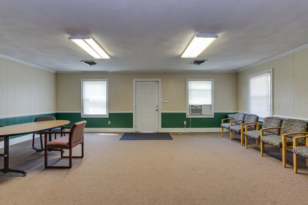 Photos and Video of Geneva Mobile Home Park in Chesapeake, VA