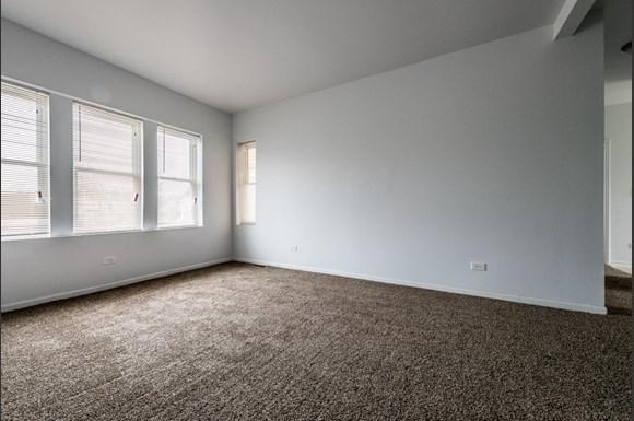 North Lawndale Apartments for rent in Chicago | 1509 S Kenneth Living Room