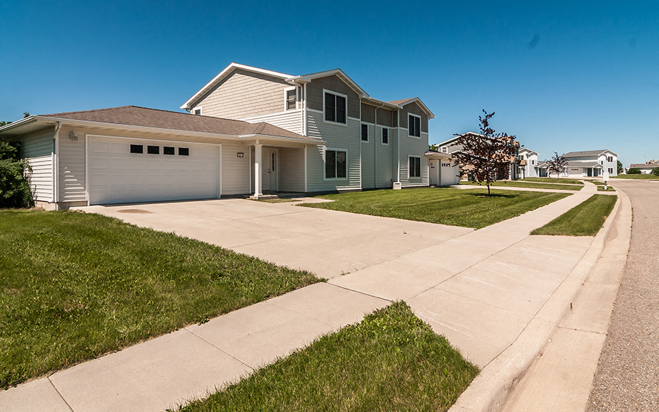 Minot AFB Homes Family housing at Minot AFB, ND Photos