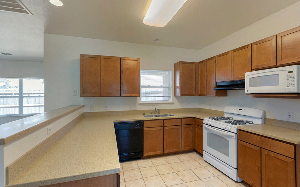 Norton Heights 1631 3x2.5 Kitchen