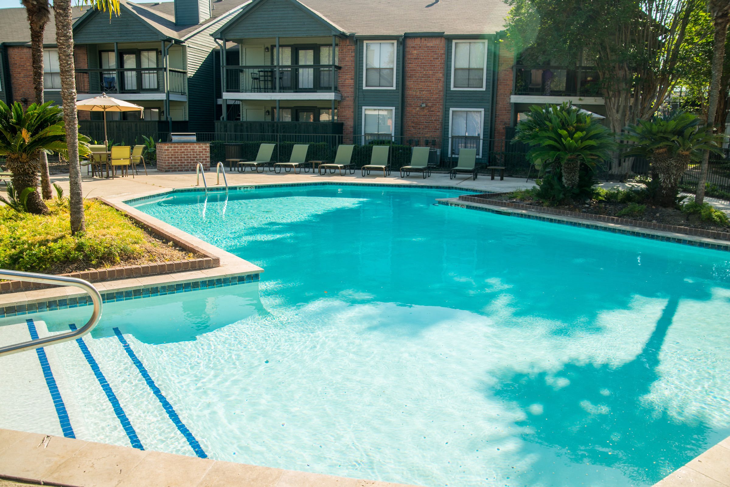 The Broadmoor Apartments in Houston, TX