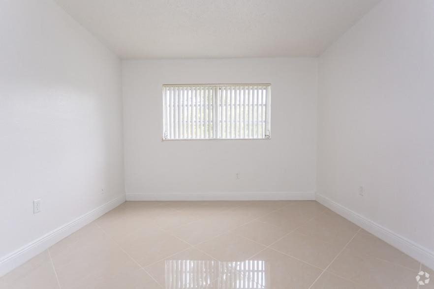 Gallery Photo 14