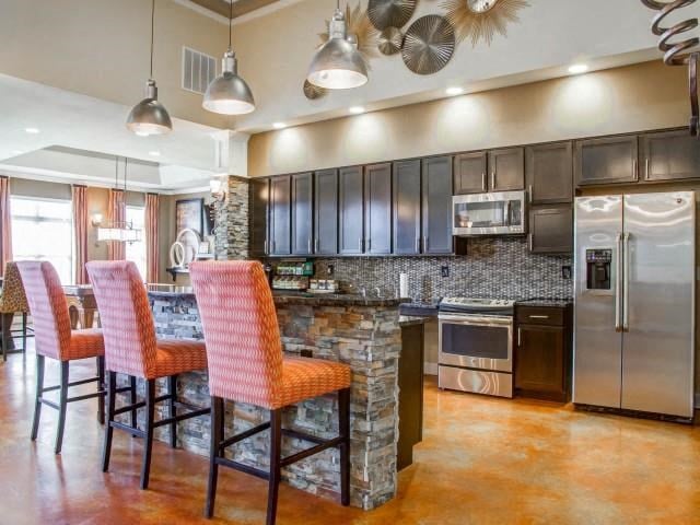 Clubhouse with Demonstrative Kitchen at Glass Creek Apartments, Mt Juliet, TN