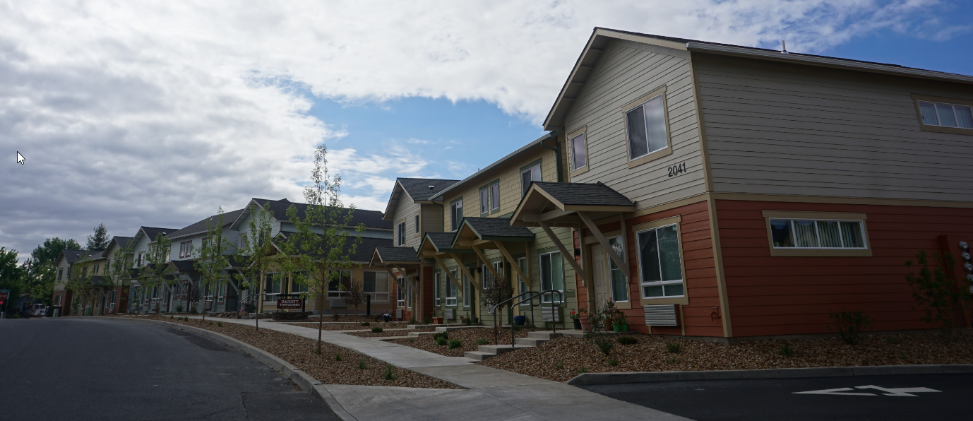 Daggett Townhomes Apartments in Bend, OR