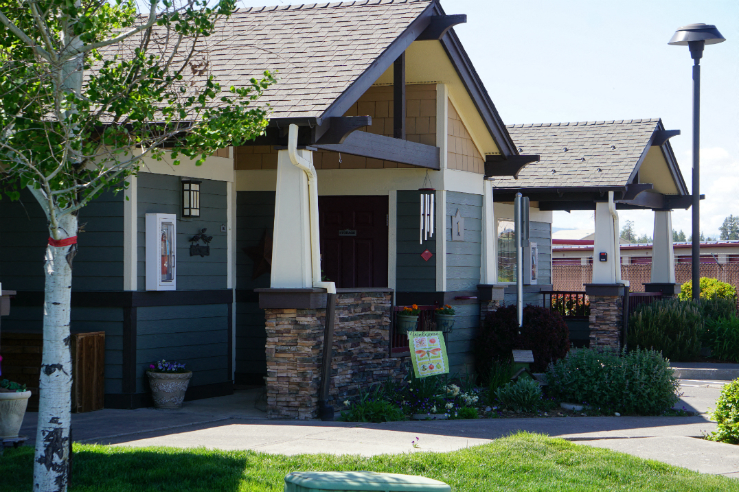 Tamarack Village Apartments in Sisters, OR