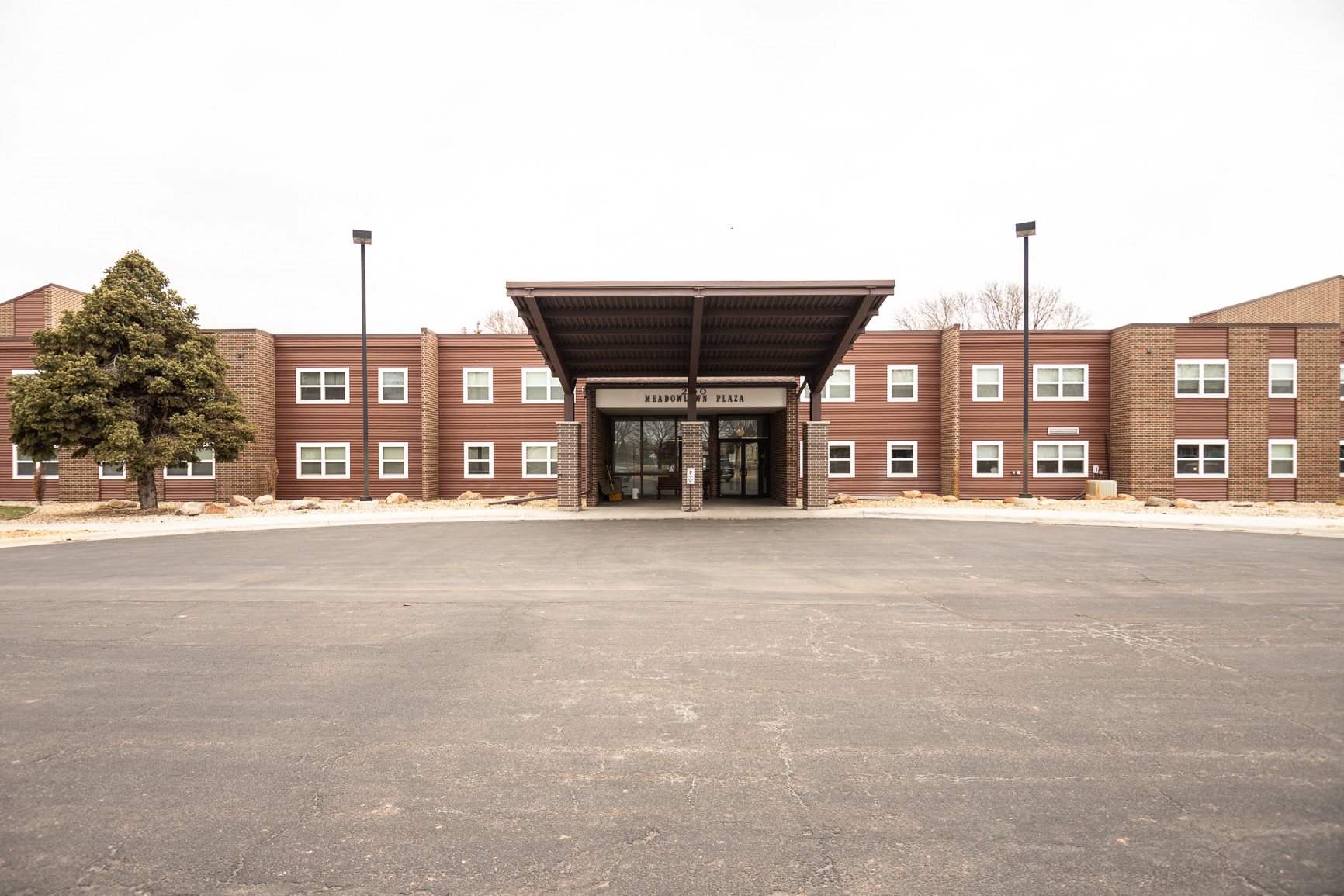 Photos and Video of Meadowlawn Plaza Apartments in Mitchell, SD