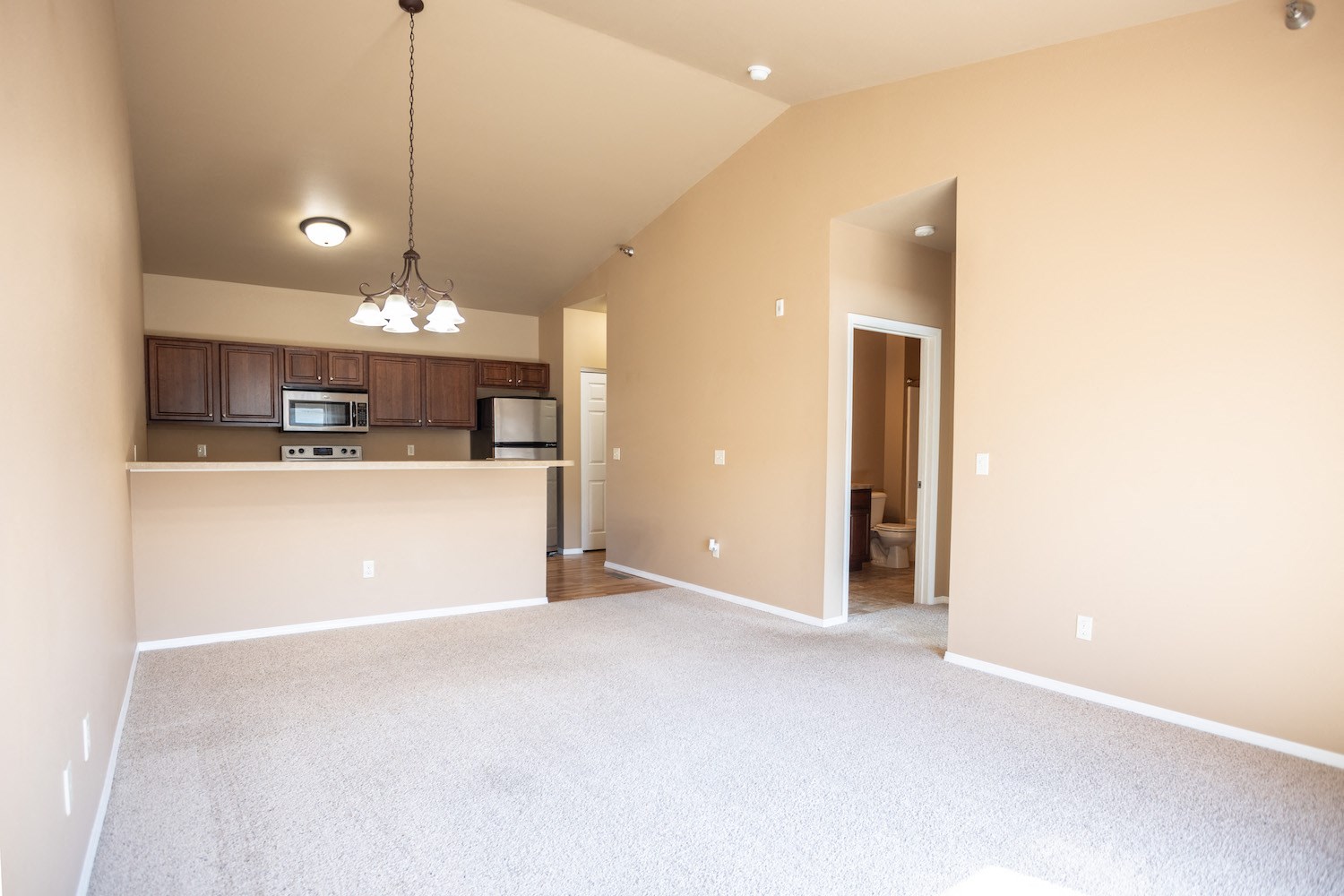 Photos and Video of Prairiewood Apartments and Townhomes in North Sioux