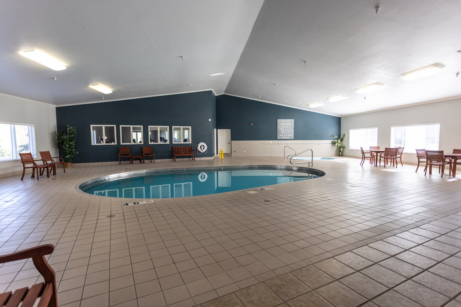 Photos and Video of Royal Oak Apartments in Sioux Falls, SD