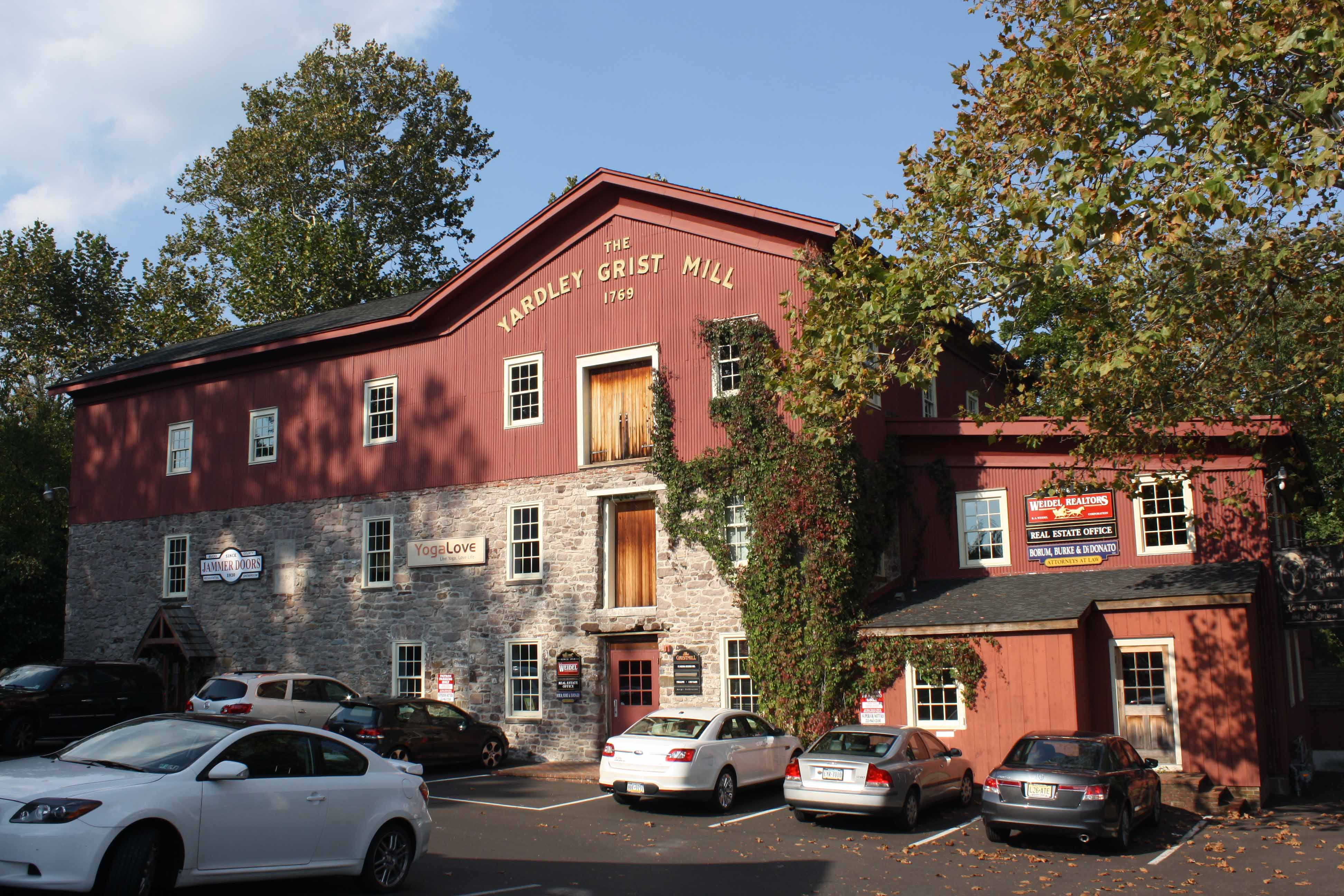 Yardley Crossing Townhome Rentals Apartments in Yardley PA