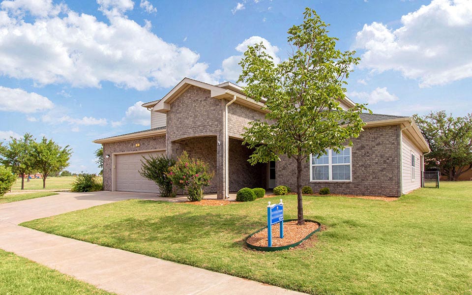 Falcon - Altus AFB Homes