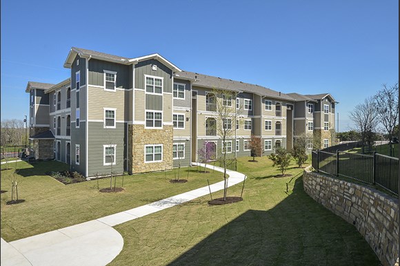 Bridge At Harris Ridge Apartments 1501 E Howard Ln Austin Tx Rentcafe Bridge At Harris Ridge Apartments 1501 E Howard Ln Austin Tx Rentcafe