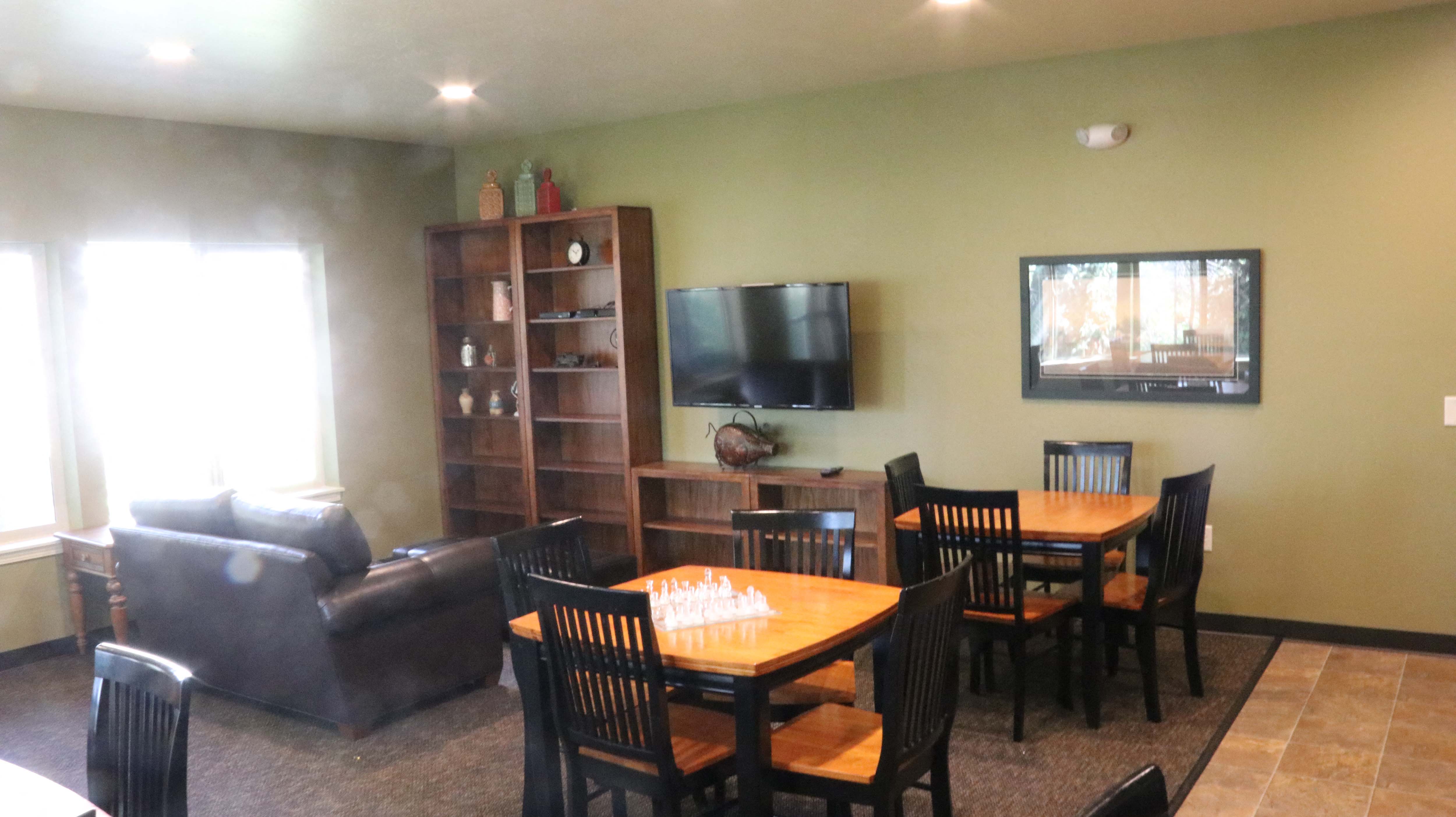 Gallery Photo 10