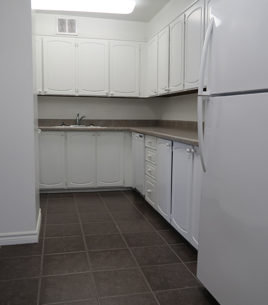 Leaside Towers Apartments For Rent In Toronto