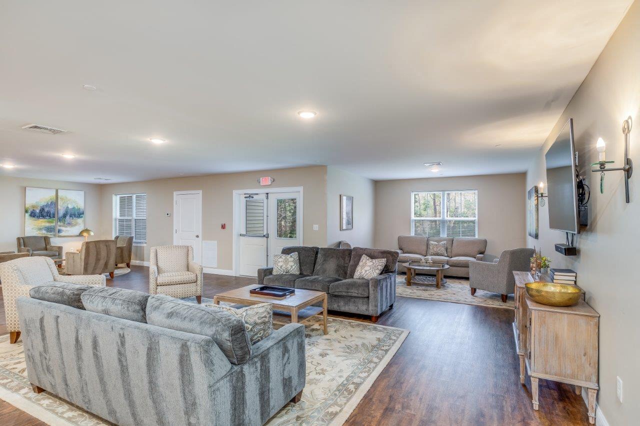 Hanover Apartments for Rent ster Village Photos