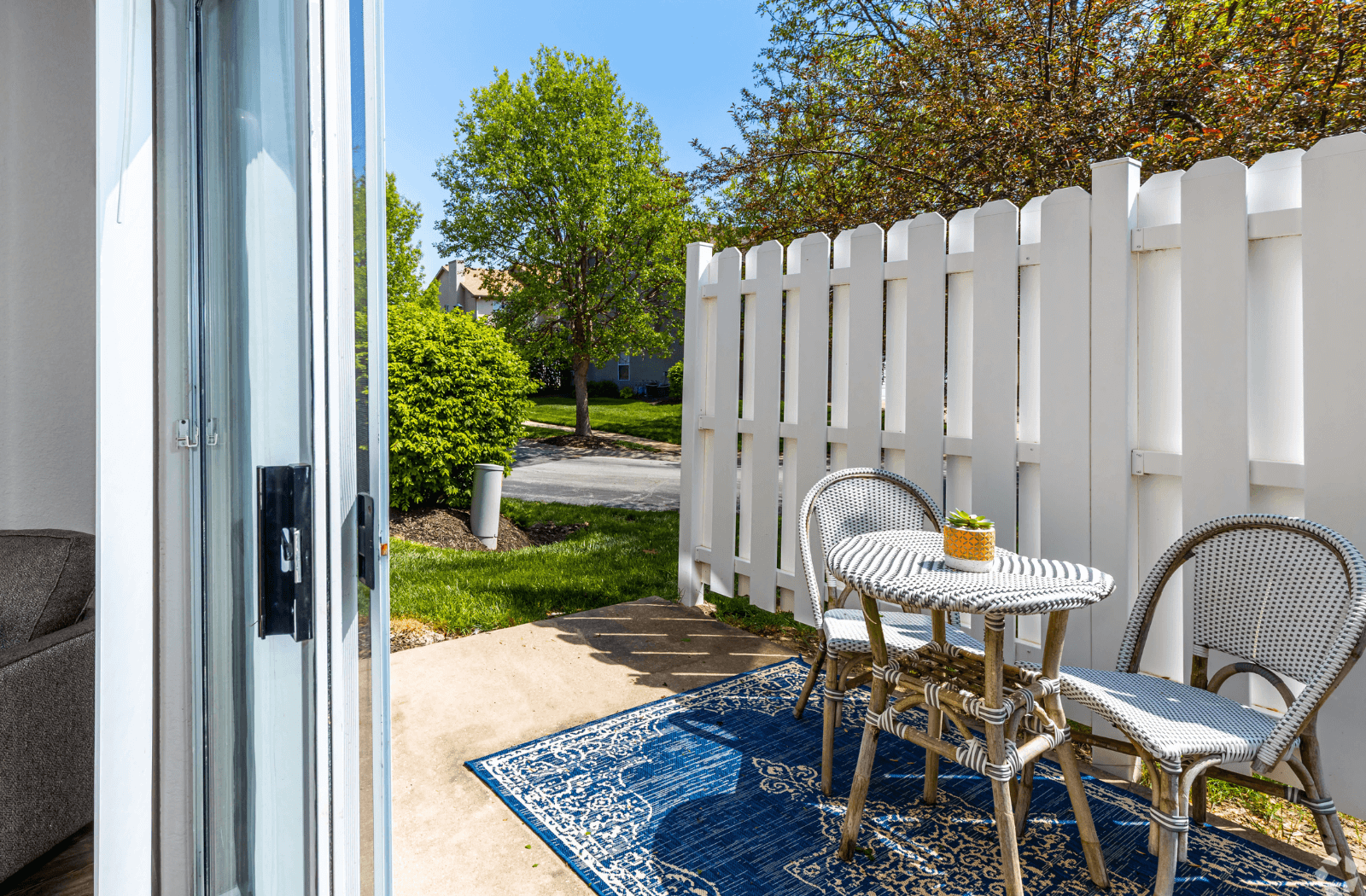 PineCrest Townhomes Apartments in Olathe, KS RENTCafe