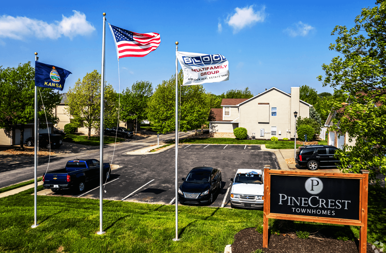 PineCrest Townhomes Apartments in Olathe, KS RENTCafe