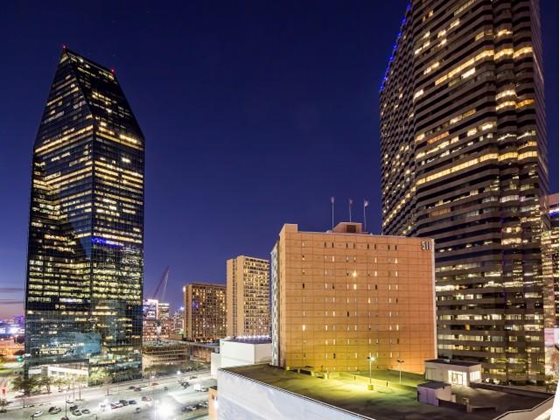 Photos of The Mayflower Apartments in Dallas, TX | HRI Properties