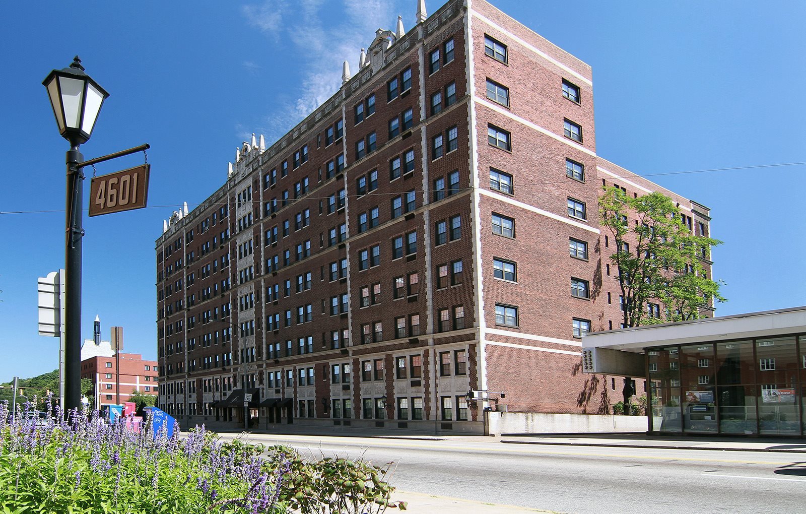 Fairfax Apartments in downtown Pittsburgh