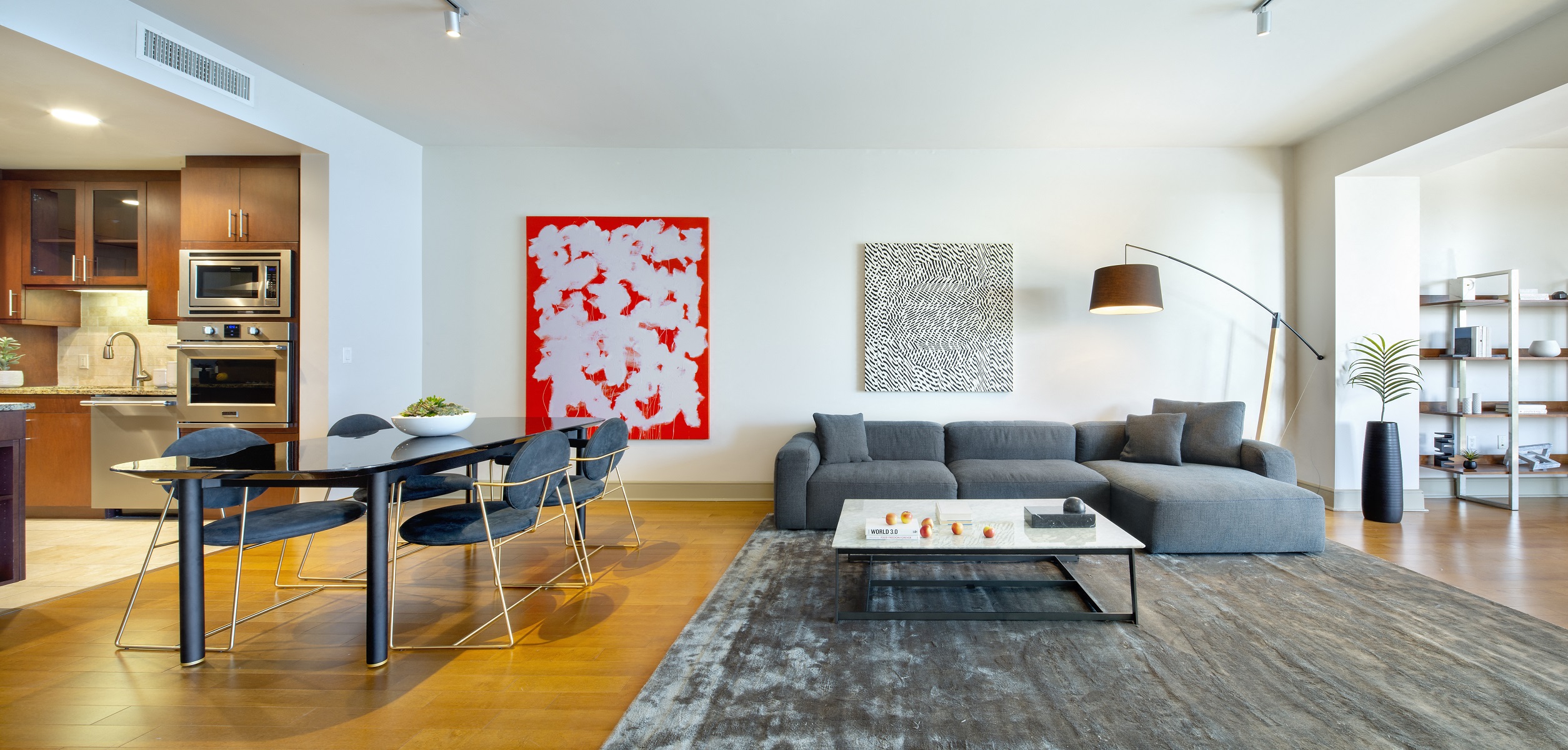 mysuite at Wilshire Victoria | Apartments in Los Angeles, CA