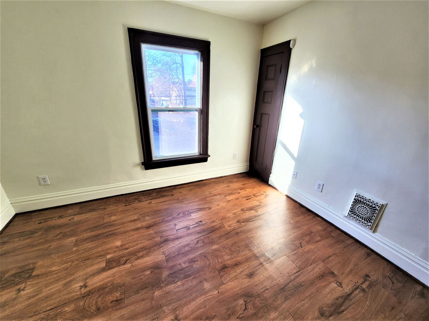 Gallery Photo 8
