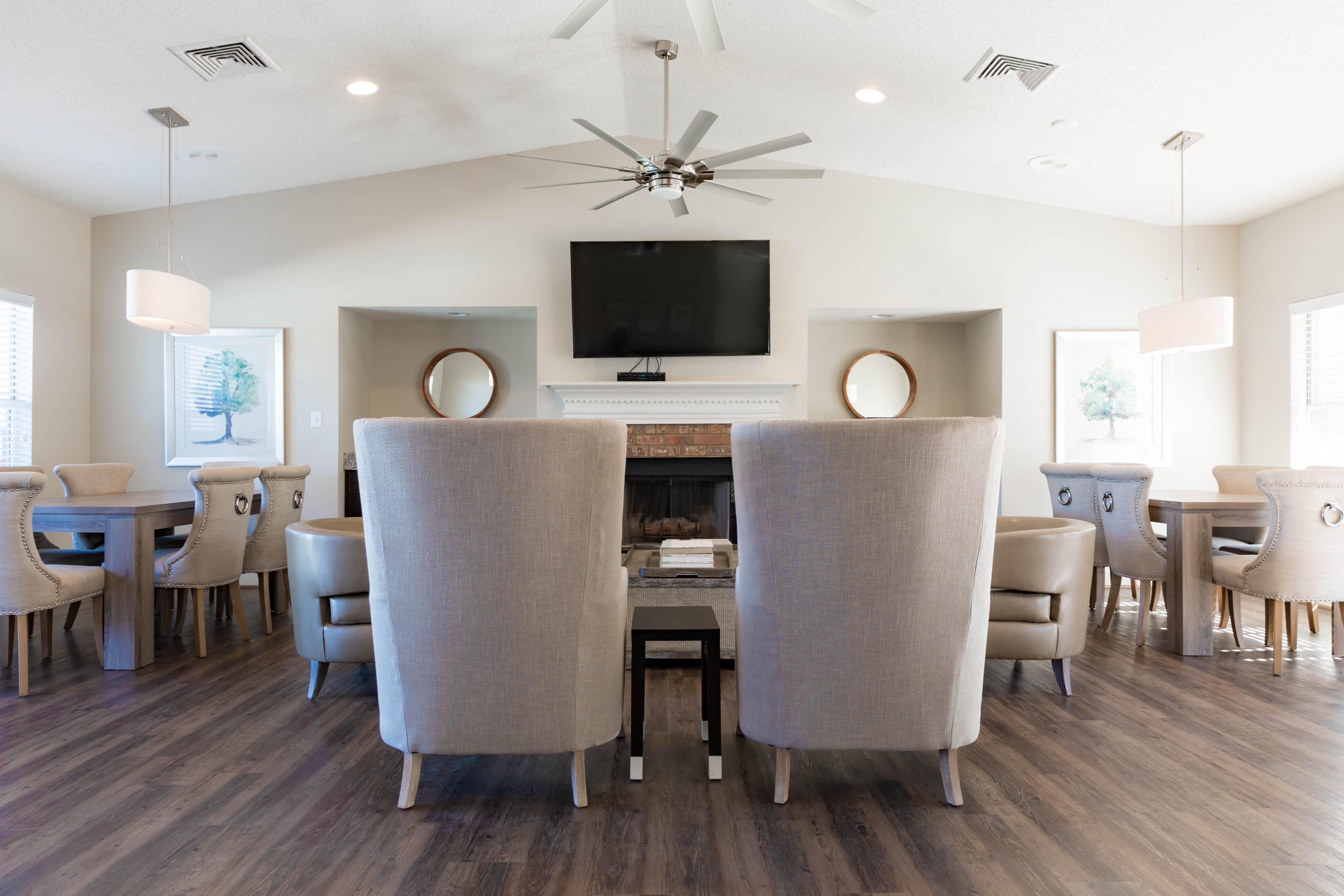 Wellington Manor Apts. Apartment and Community Amenities