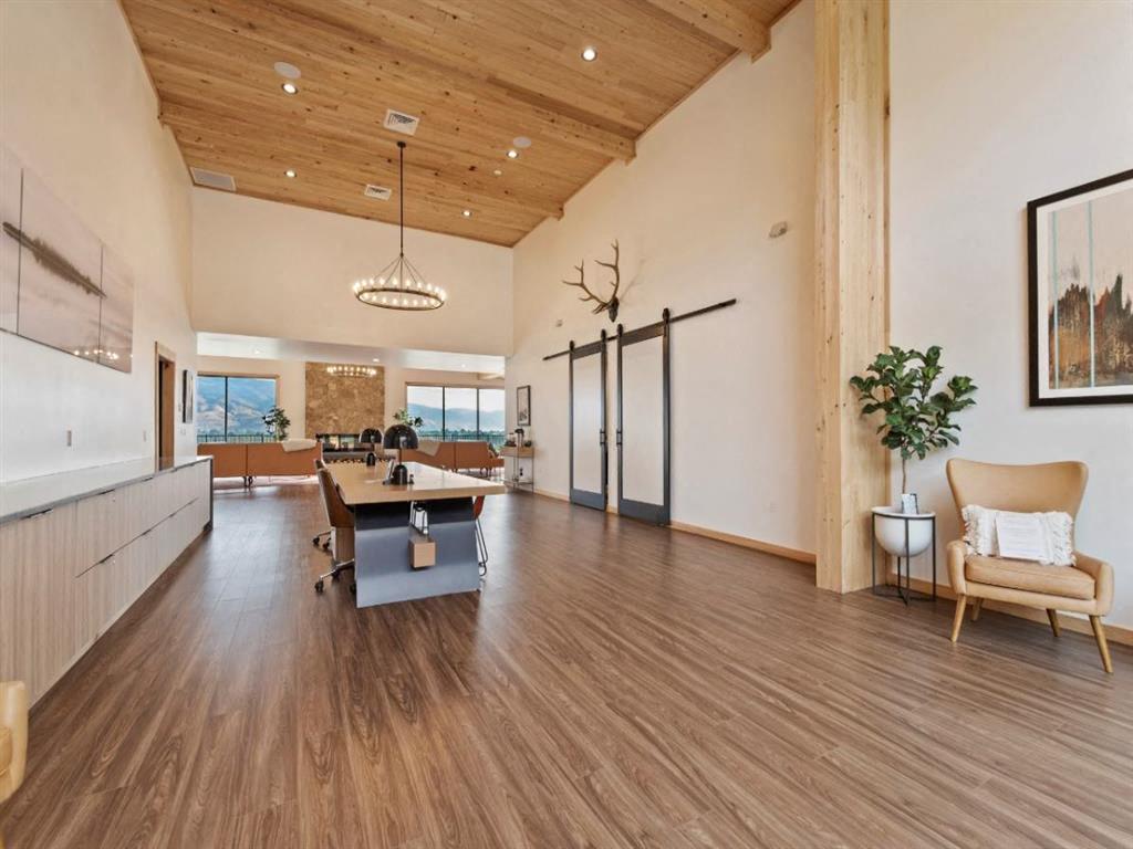 Columbia Village Apartments in Boise, ID