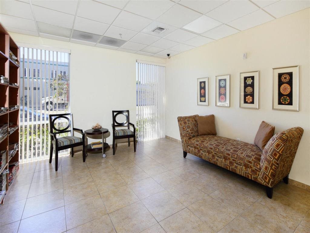 Gallery Photo 15
