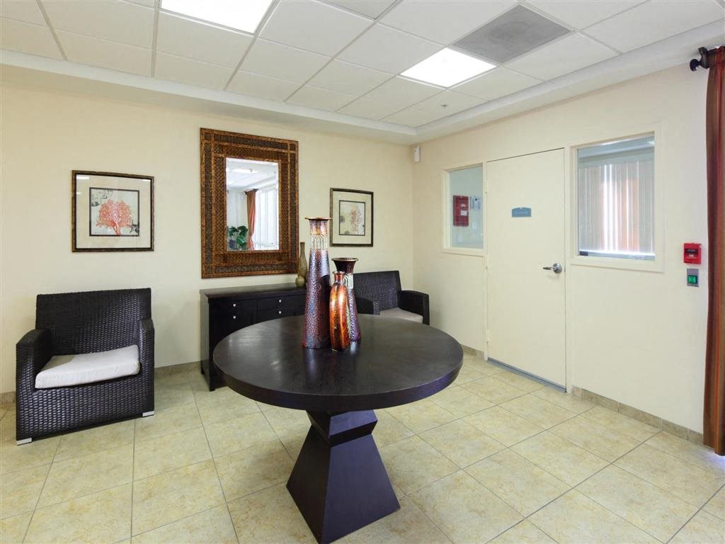 Gallery Photo 18
