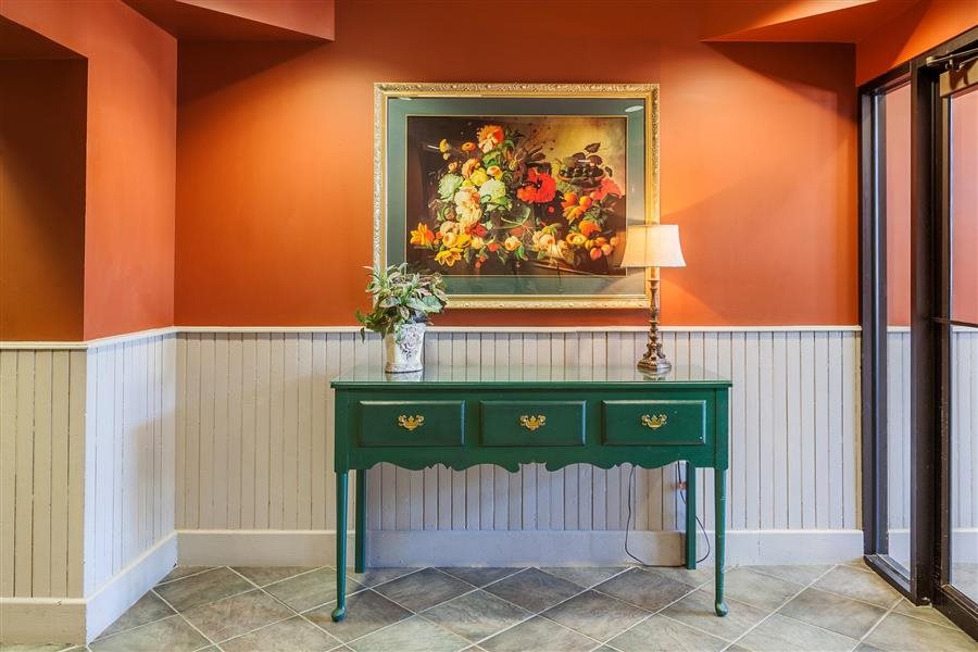 Gallery Photo 6
