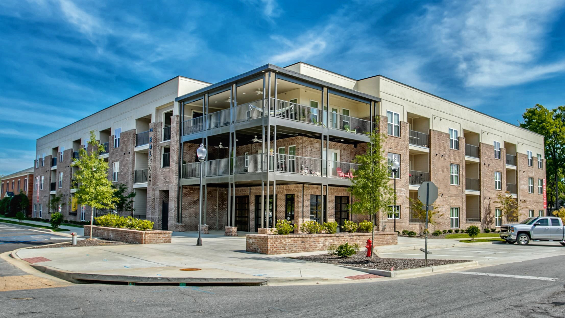 Exterior of The Balcony Apartments in Tuscaloosa, AL