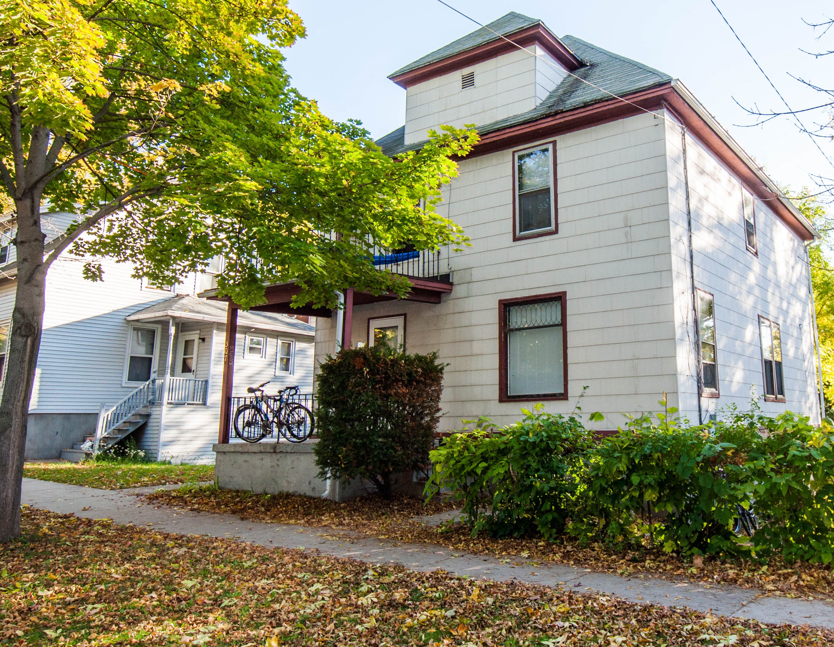 Photos and Video of Campus Area Houses in Madison, WI