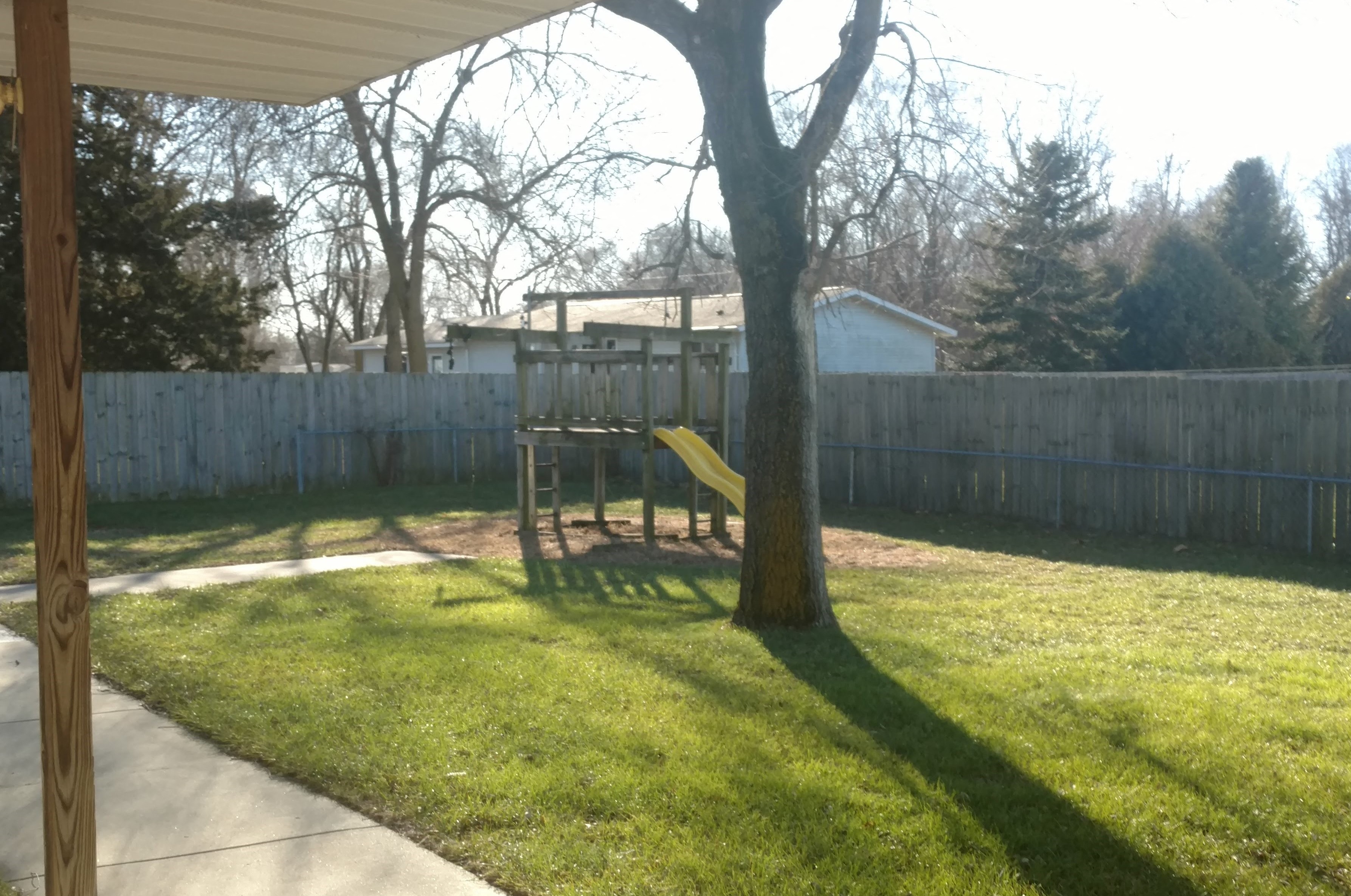 Photos and Video of Fox Ridge Apartments in Thomson, IL