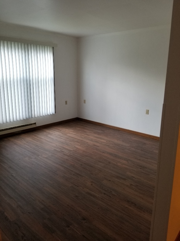 Photos and Video of Summit Apartments in Barneveld, WI