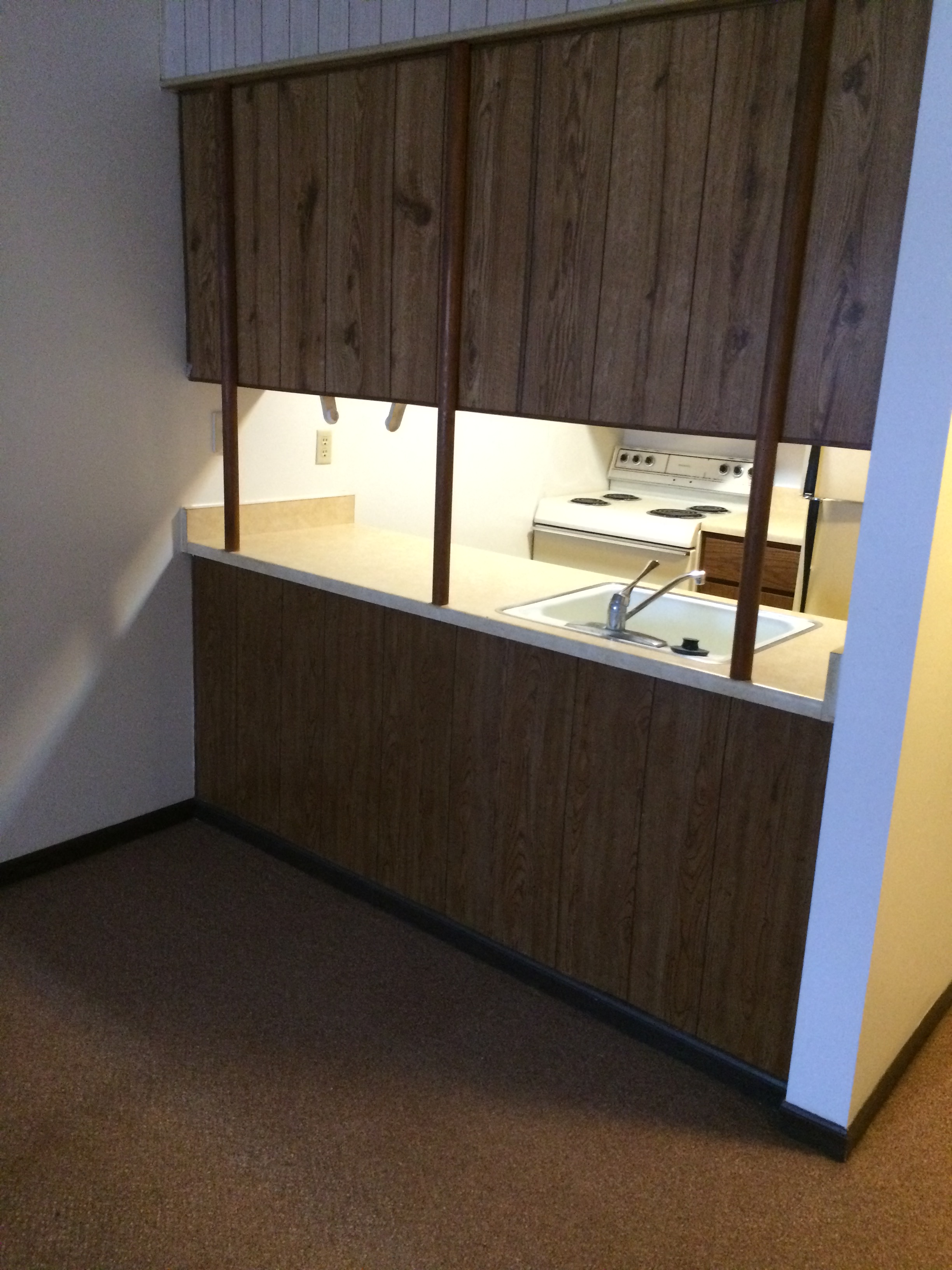 Photos and Video of HillCrest Apartments in LeRoy, IL