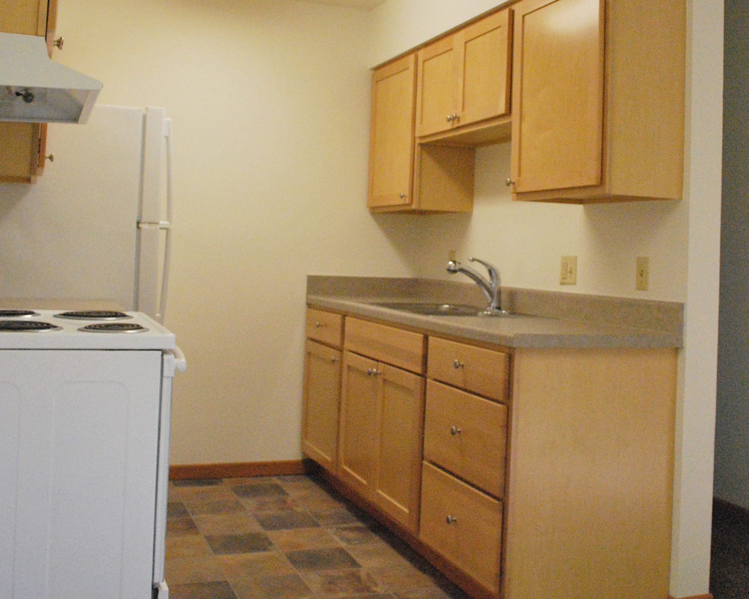 Photos and Video of Homestead Apartments in Mankato, MN